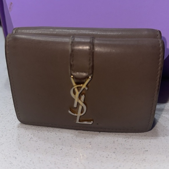 SAINT LAURENT FOLD PURSE Mini Wallet YSL TAUPE Leather - Picture 2 of 9